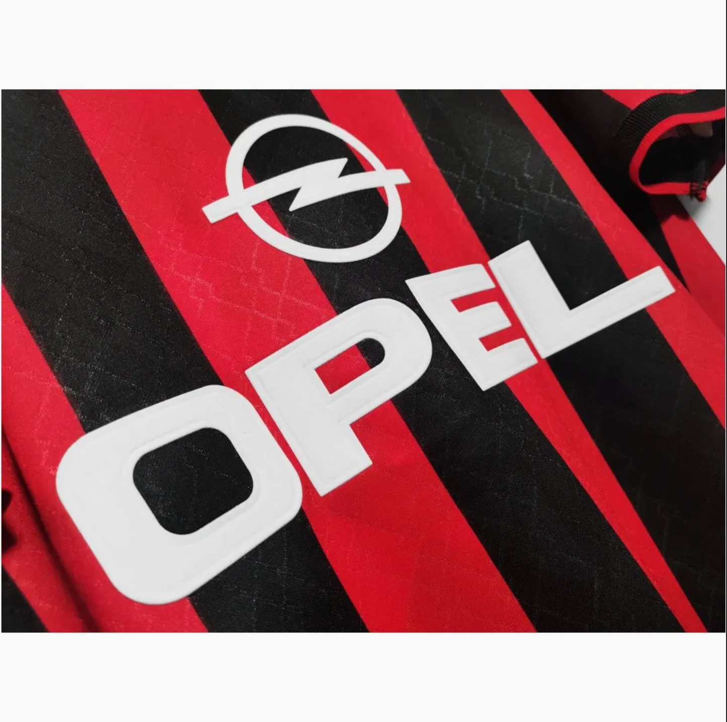 AC Milan Hemmatröja från 1995-1996 Säsongen – Retro Version