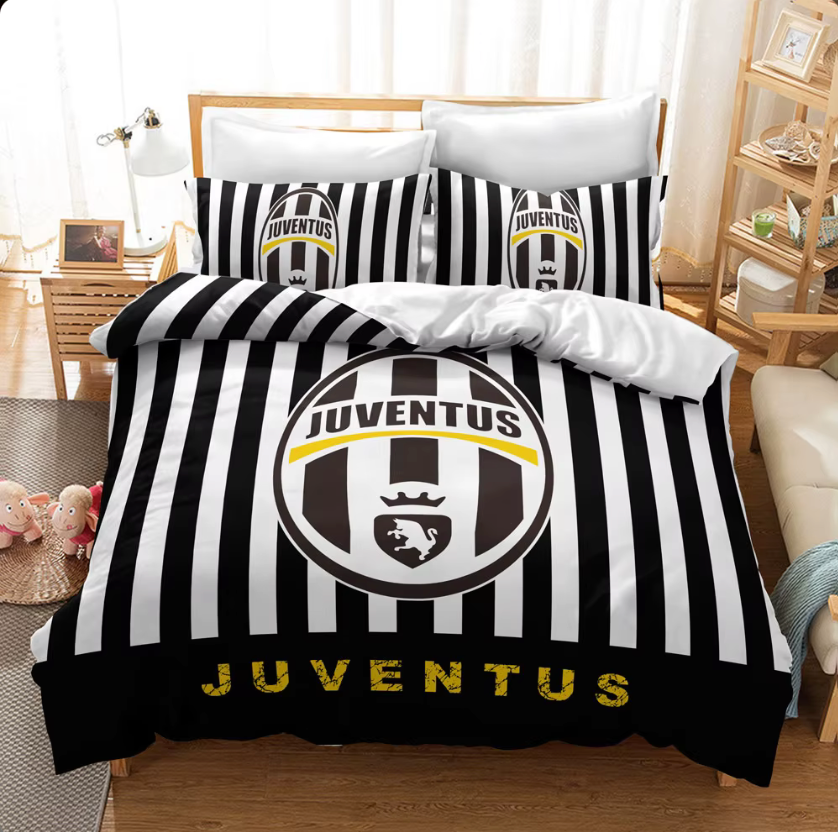 Juventus - Football Duvet Cover