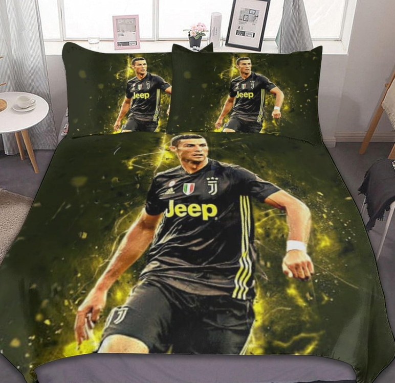 Ronaldo Juventus - Soccer Duvet Cover